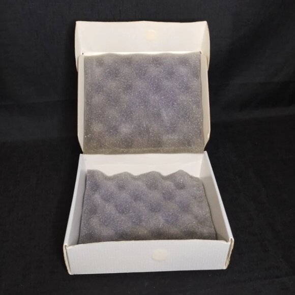 Fenton The Gloria Angel Nativity Figurine First Edition Signed Hand Painted - Picture 15 of 16